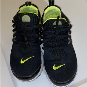 Nike prestos running shoes